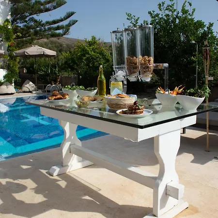 Aparthotel Infinity Wellness Boutique Afrata